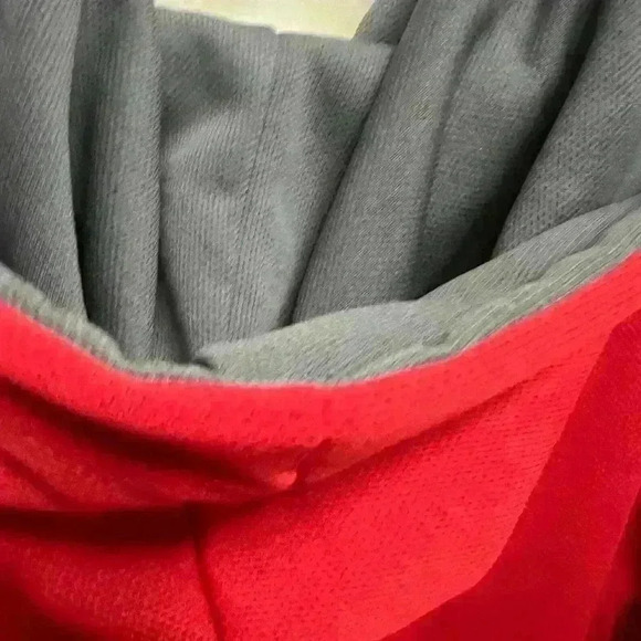 GA Bulldogs Men’s Hoodie.  New Without Tags.  Pre Owned in Very Good Condition - Picture 5 of 6